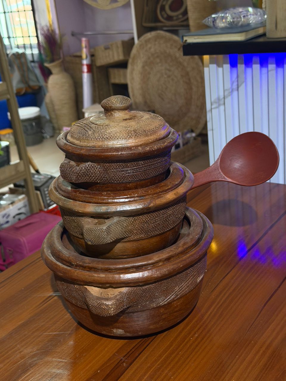 Zora Clay Pot